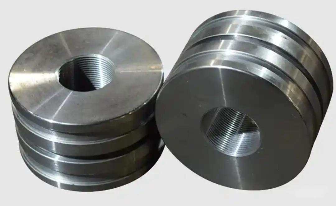 Vilka materialalternativ finns för hydraulcylindrar?